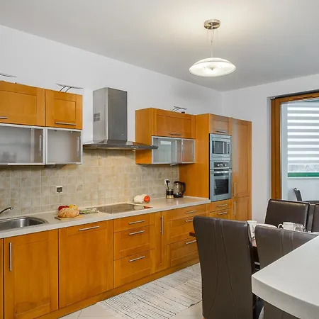 P&o Niemcewicza * 华沙