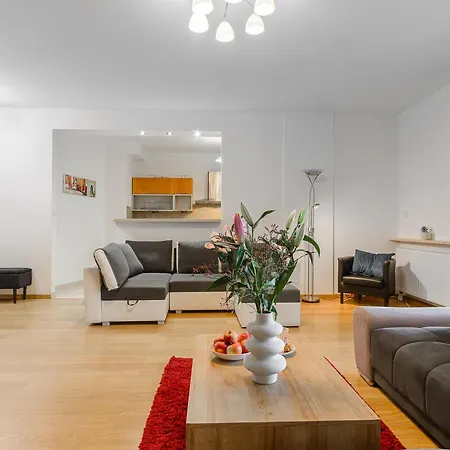 P&o Niemcewicza * 华沙