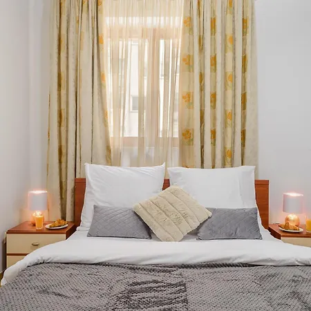 P&o Niemcewicza شقة